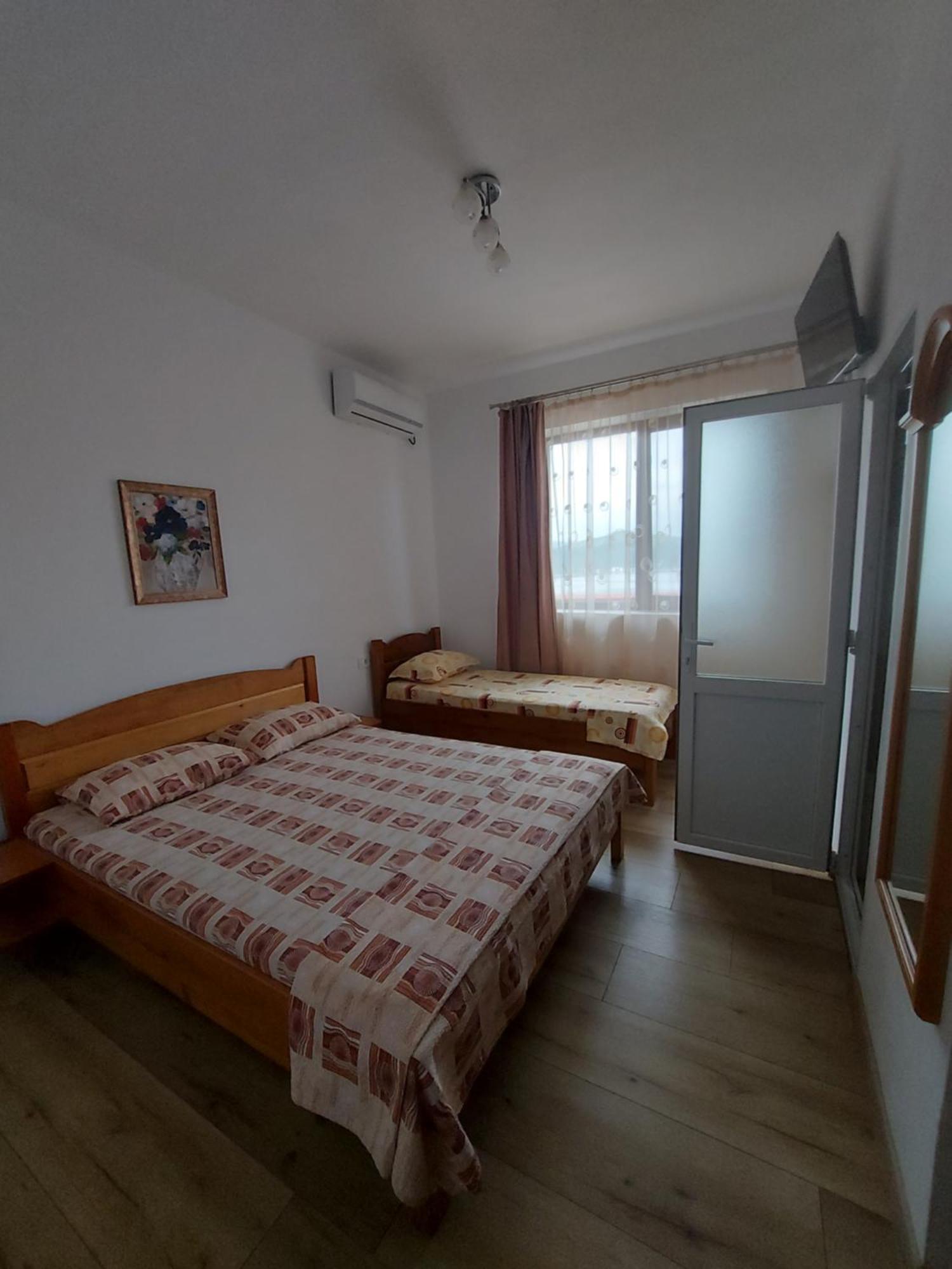 מלון Orşova Casa Dalys מראה חיצוני תמונה